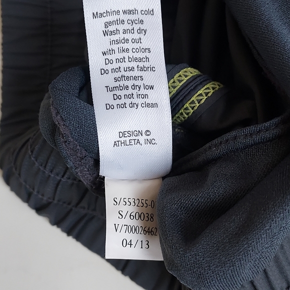 ATHLETA Ladies Gray W/Lime Running Shorts W/Panties & Drawstring Size Sm… - Picture 6 of 8